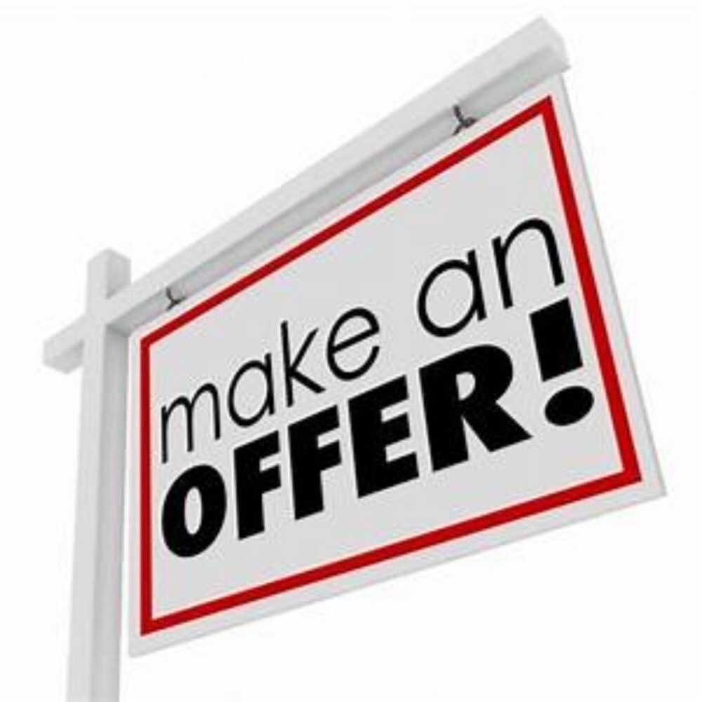 MAKE AN OFFER !
